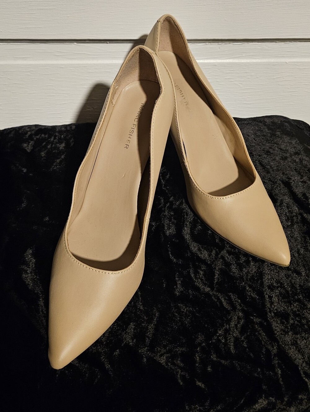 Marc Fisher Pointed Toe Nude Pumps - Women Size 9.5